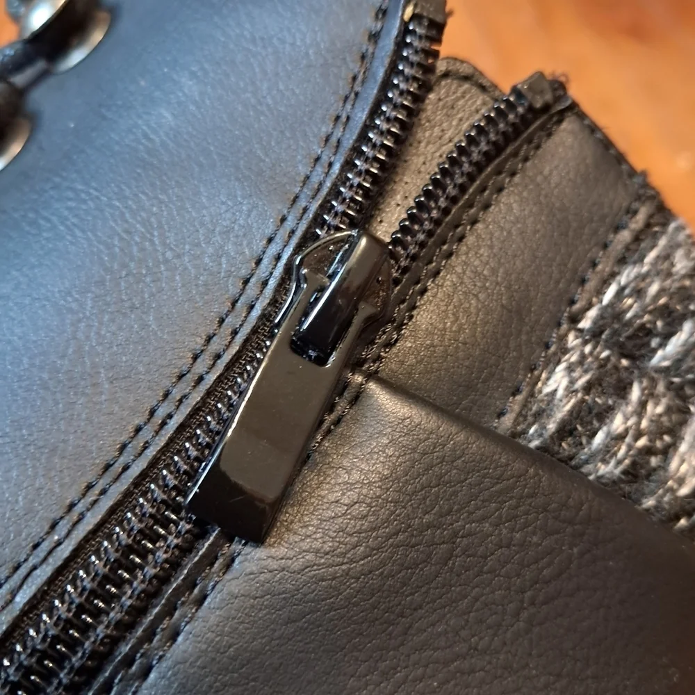 Torrid Black Hiker Boot Lug Sole Sweater Trim Size 11WW - Picture 5 of 16